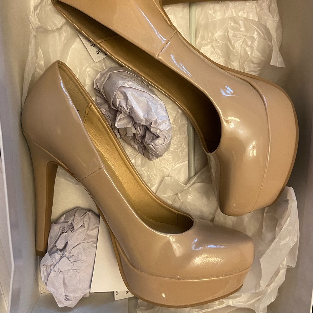 Chinese laundry pump beige